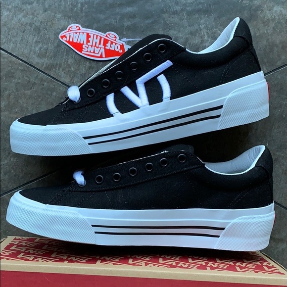 VANS STAPLE BLACK/TRUE WHITE MEN’S - Picture 11 of 16